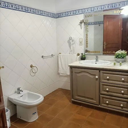 Πανσιόν Ca De L'alfas 3*