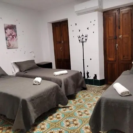Πανσιόν Ca De L'alfas 3*